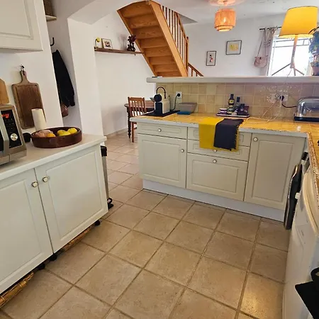 بيت للعطل L'amandier- 6 Pers- Vue Mer-clim- Wifi-jardin *